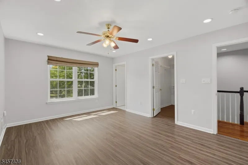 8 Ashley Ct Franklin, NJ 08873