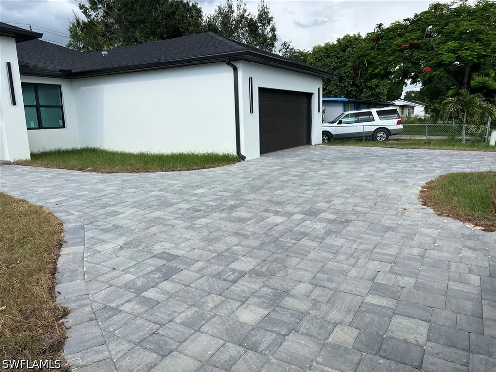 Notthingham Drive Fort Myers, FL 33905