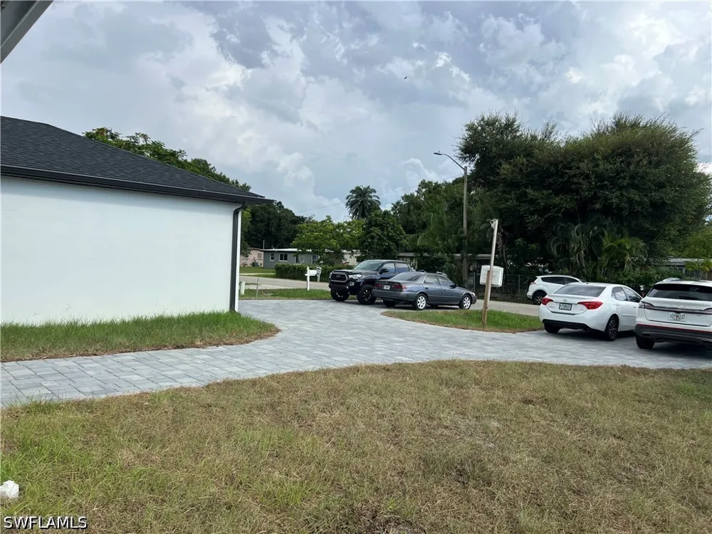 Notthingham Drive Fort Myers, FL 33905