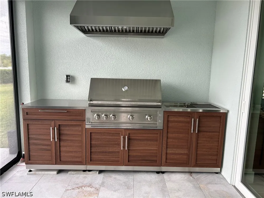 Wisteria Way Naples, FL 34114