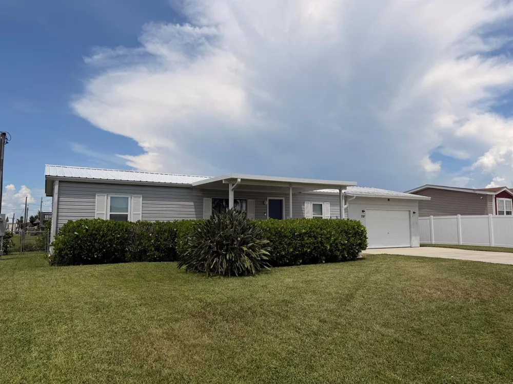 2237 SE 32ND STREET Okeechobee, FL 34974