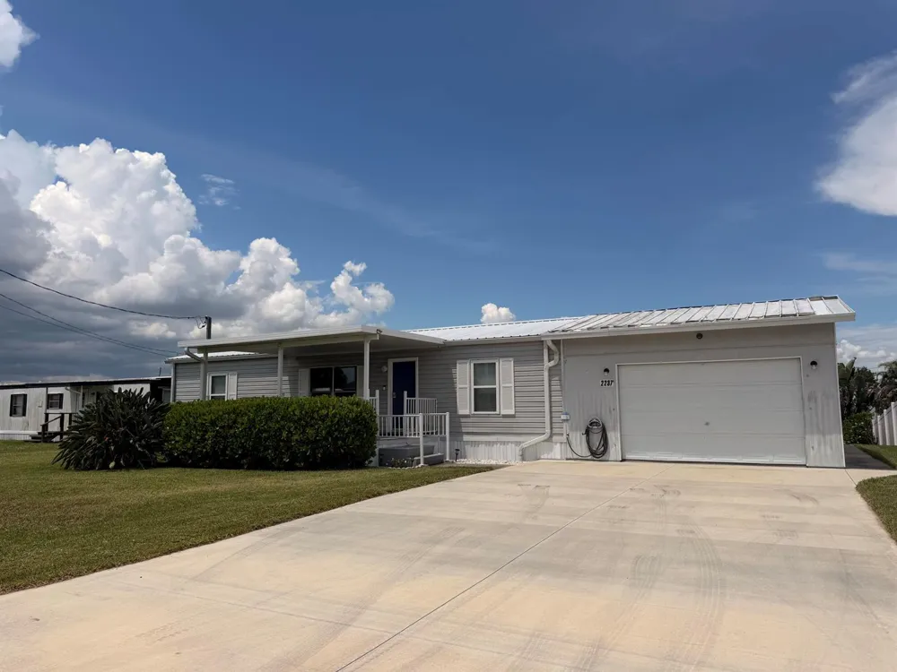 2237 SE 32ND STREET Okeechobee, FL 34974