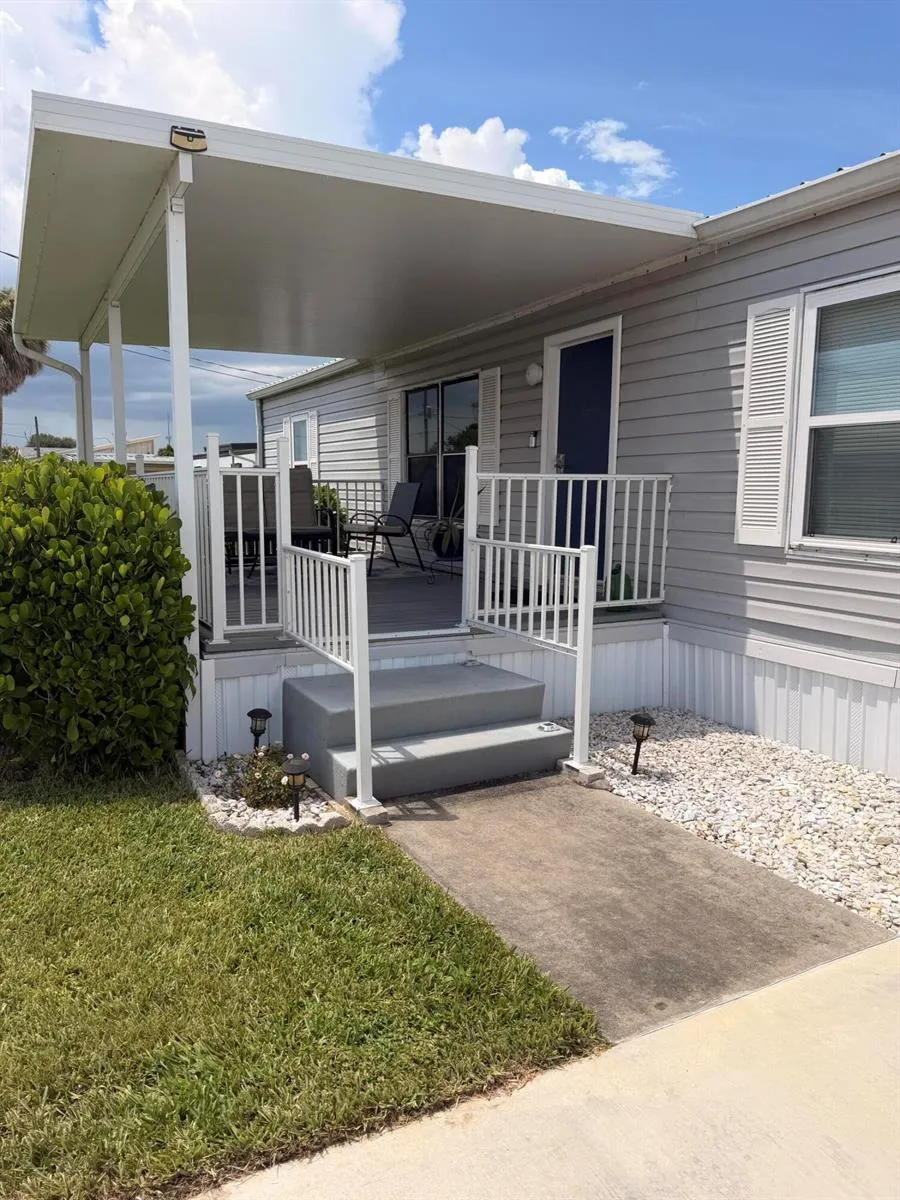 2237 SE 32ND STREET Okeechobee, FL 34974