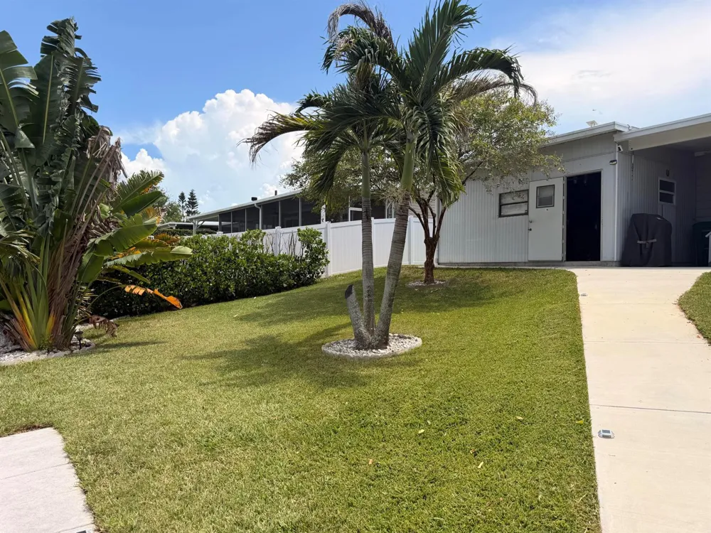 2237 SE 32ND STREET Okeechobee, FL 34974