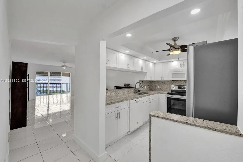 170 SE 5th Ave #405 Dania Beach, FL 33004