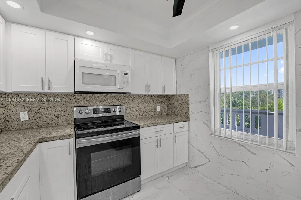 170 SE 5th Ave #405 Dania Beach, FL 33004