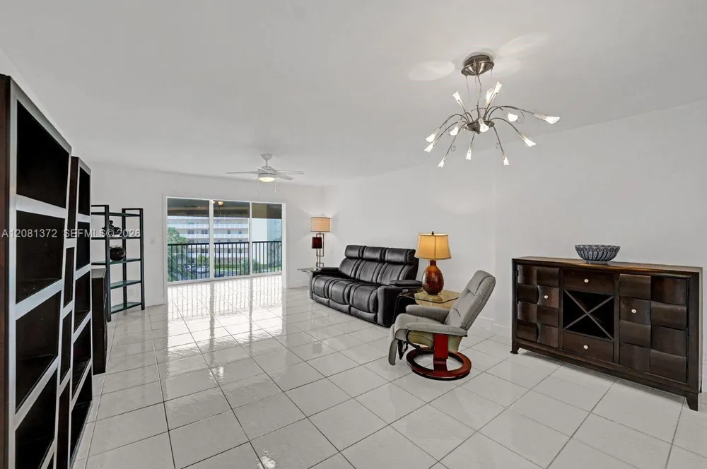 170 SE 5th Ave #405 Dania Beach, FL 33004