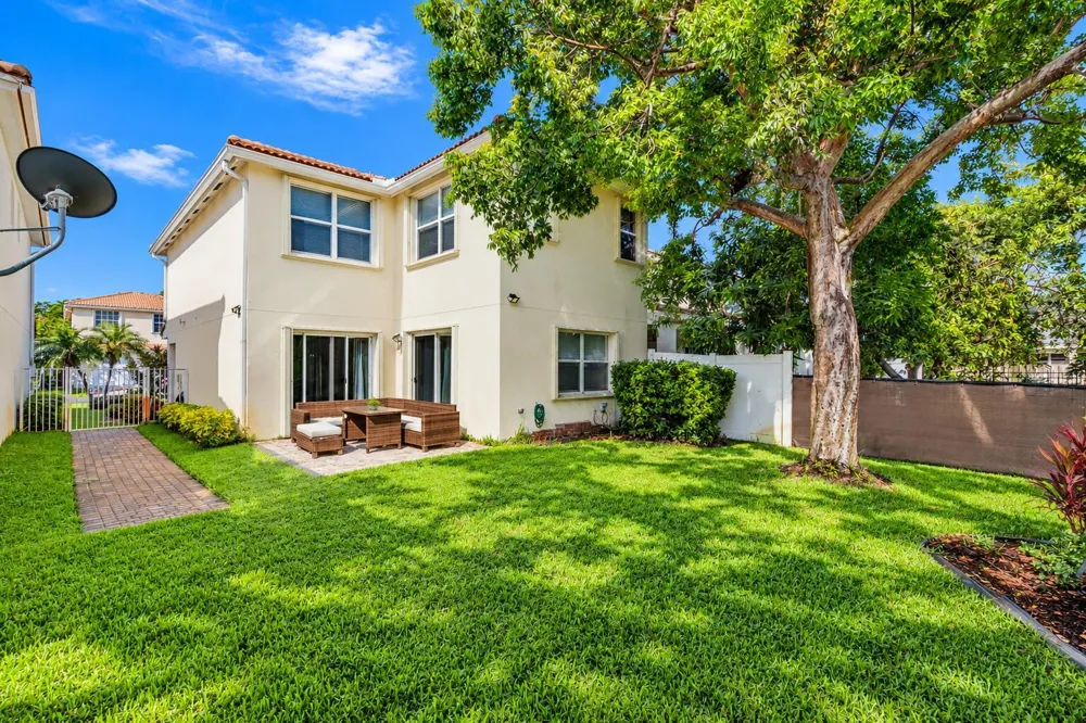 11957 DONLIN DRIVE Wellington, FL 33414