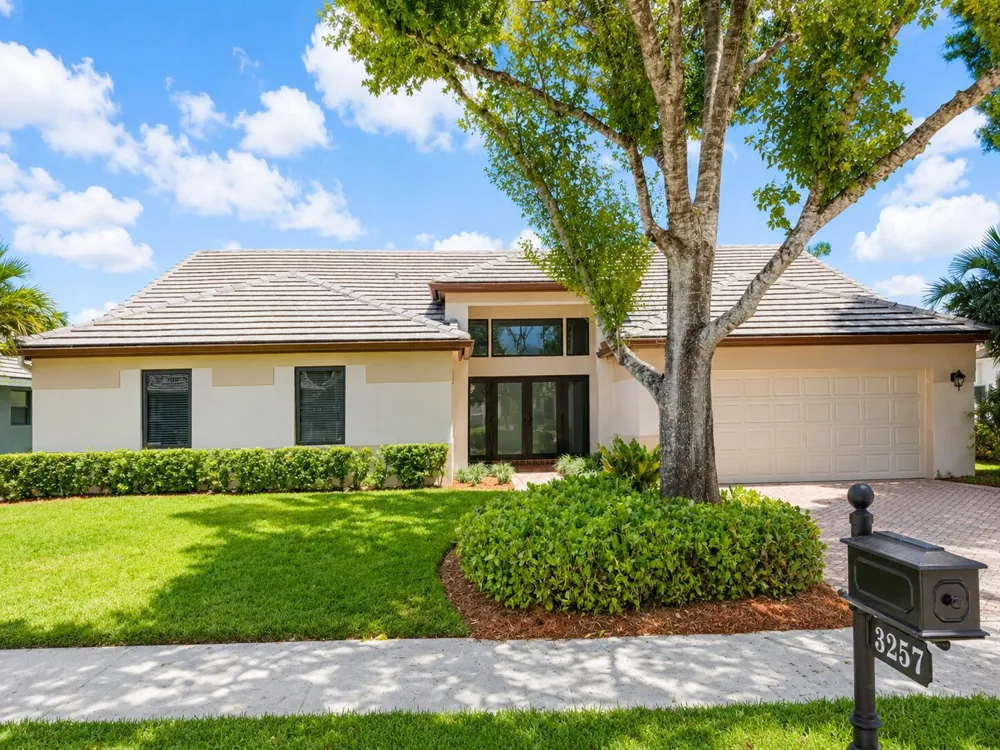 3257 BEECHBERRY CIRCLE Davie, FL 33328