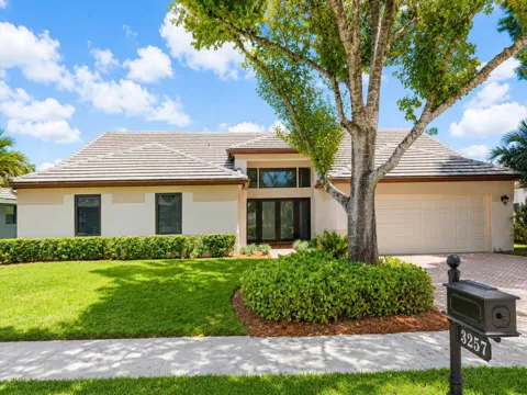 3257 BEECHBERRY CIRCLE