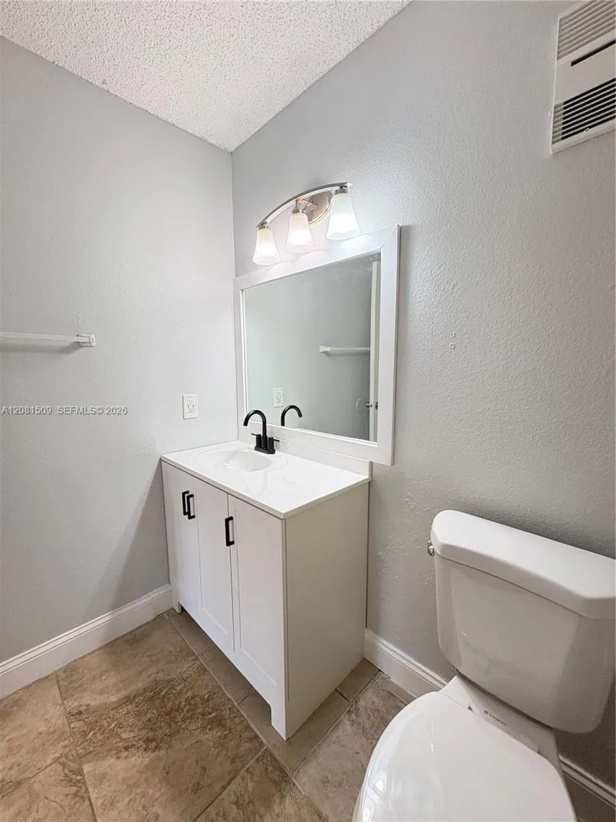 10501 SW 155th Ct #1124 Miami, FL 33196
