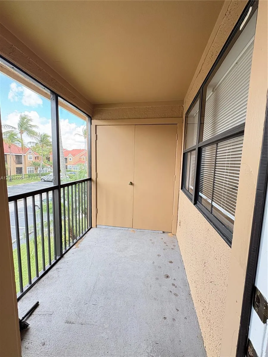 10501 SW 155th Ct #1124 Miami, FL 33196