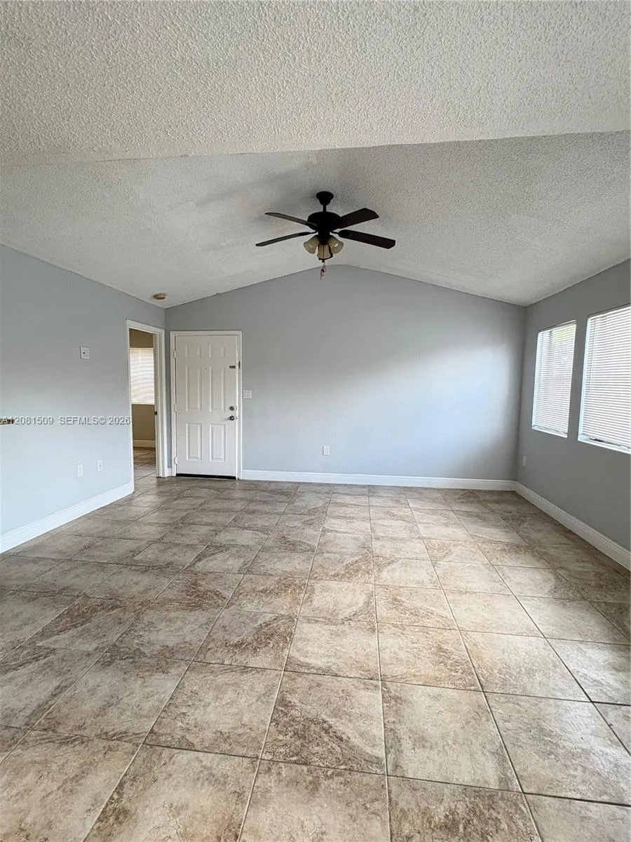 10501 SW 155th Ct #1124 Miami, FL 33196