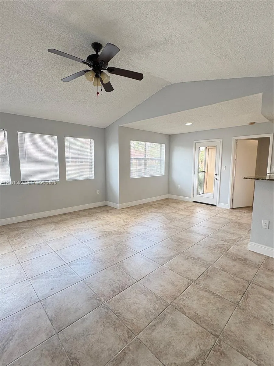 10501 SW 155th Ct #1124 Miami, FL 33196
