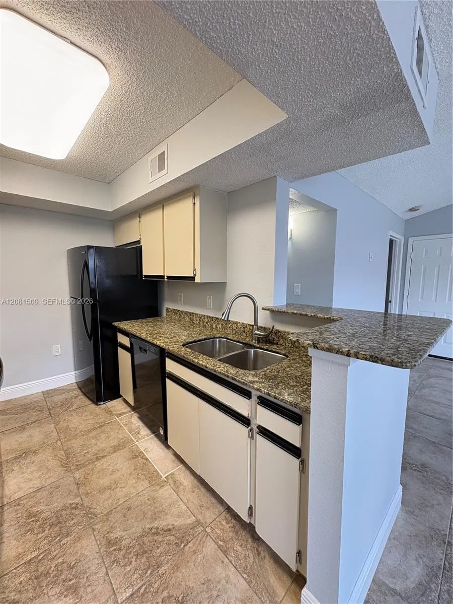 10501 SW 155th Ct #1124 Miami, FL 33196