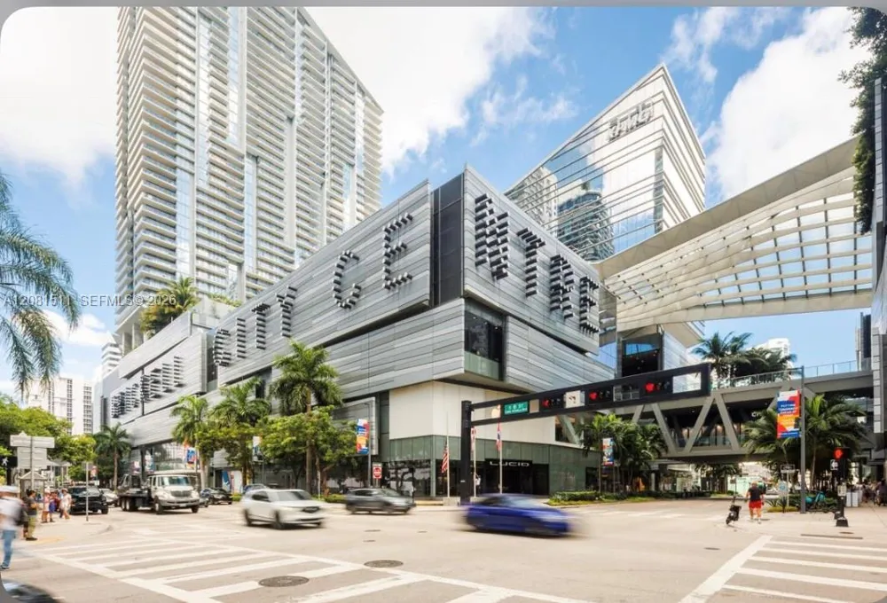 318 SW 4th Ave #1 Miami, FL 33130