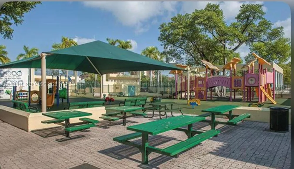 318 SW 4th Ave #1 Miami, FL 33130