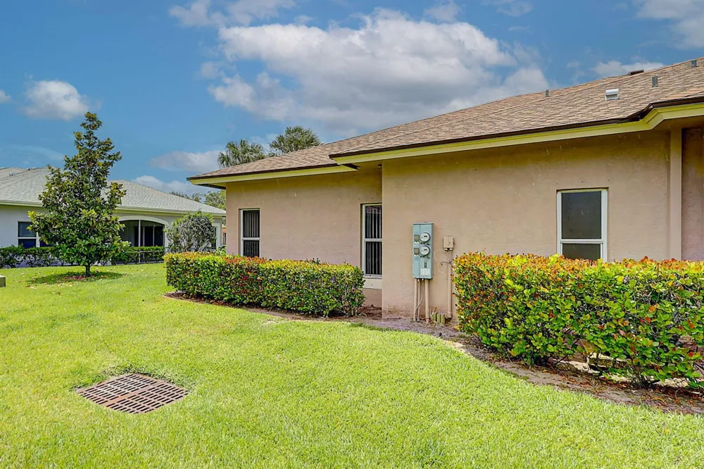 1858 PELICAN DRIVE #A2 Fort Pierce, FL 34982