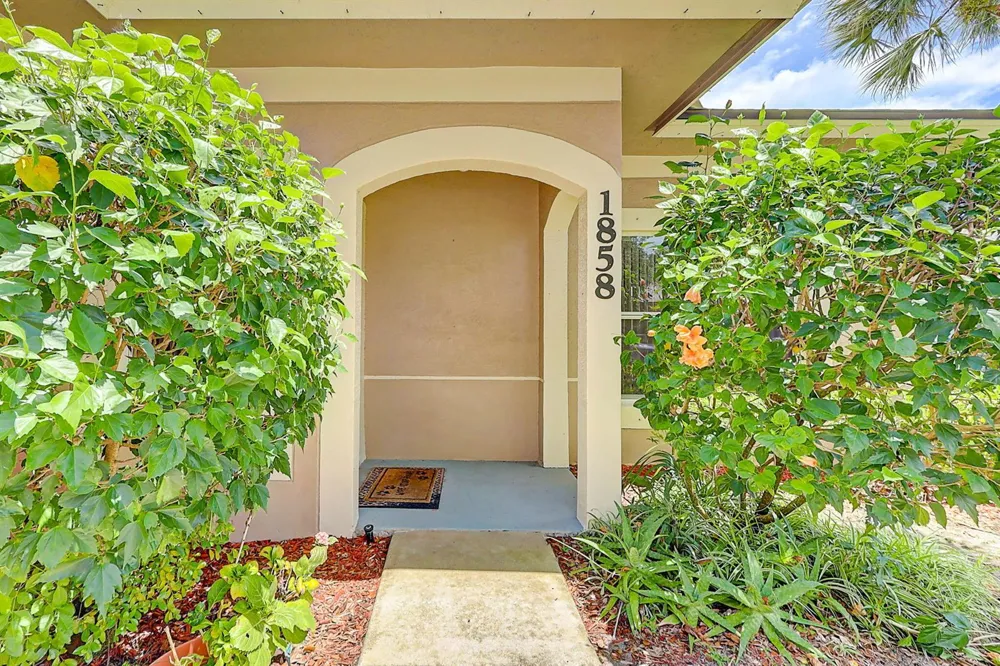 1858 PELICAN DRIVE #A2 Fort Pierce, FL 34982