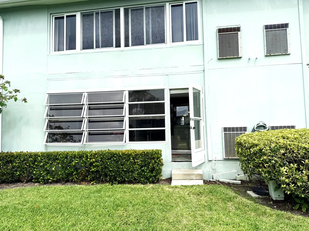 5540 OCEAN BOULEVARD #110 Ocean Ridge, FL 33435