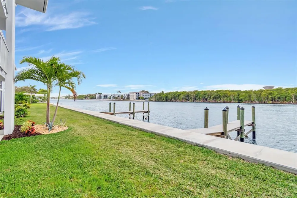 5540 OCEAN BOULEVARD #110 Ocean Ridge, FL 33435