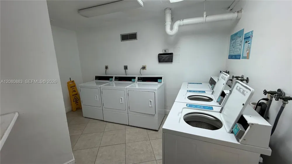 1200 Saint Charles Pl #411 Pembroke Pines, FL 33026