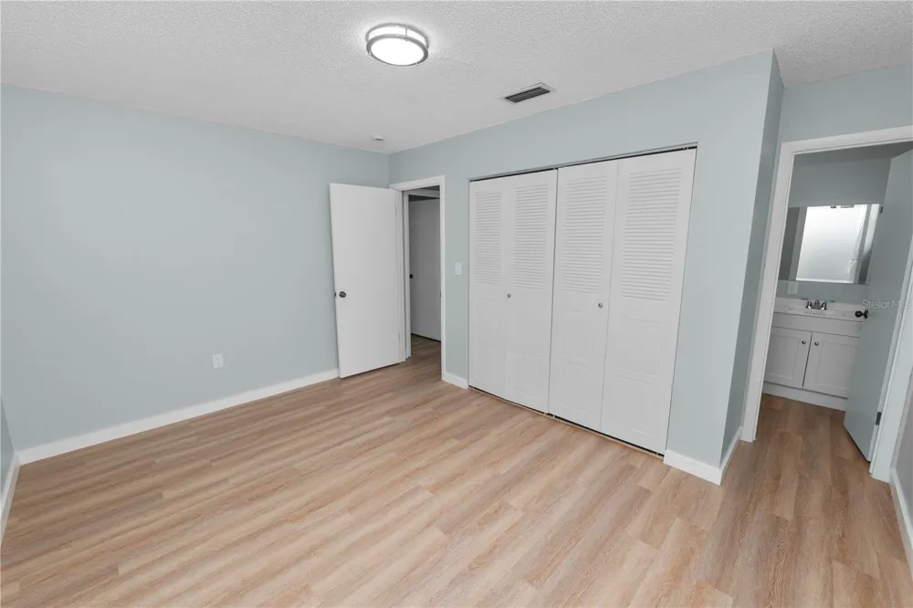 2912 WOODCREST LANE Lakeland, FL 33805