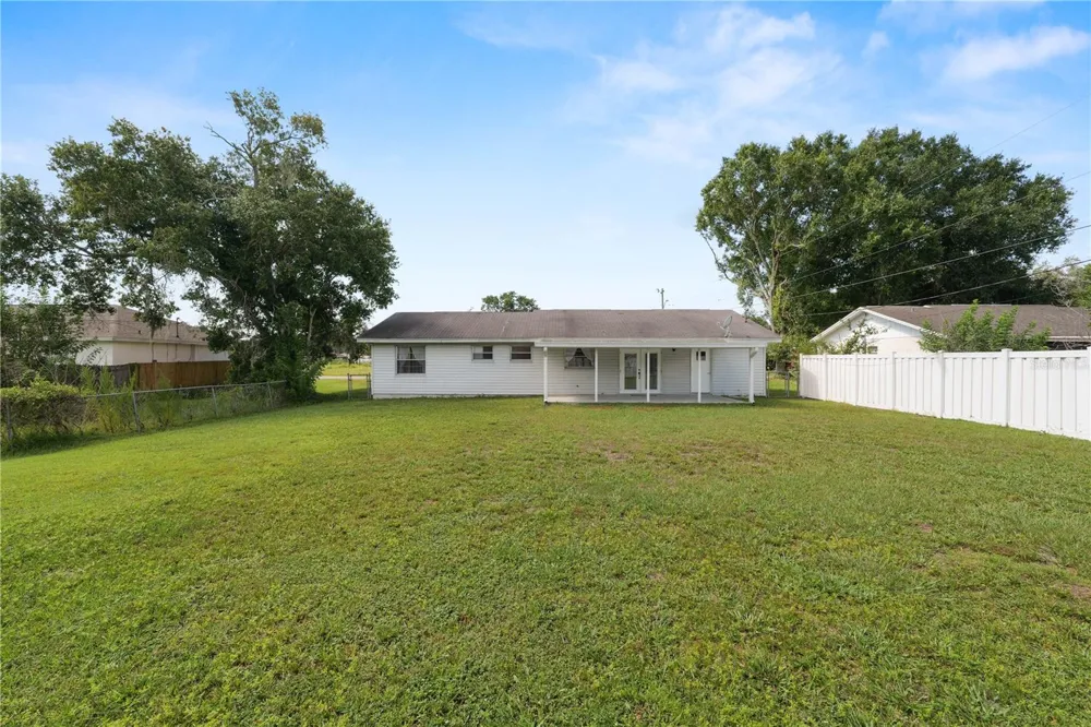 2912 WOODCREST LANE Lakeland, FL 33805