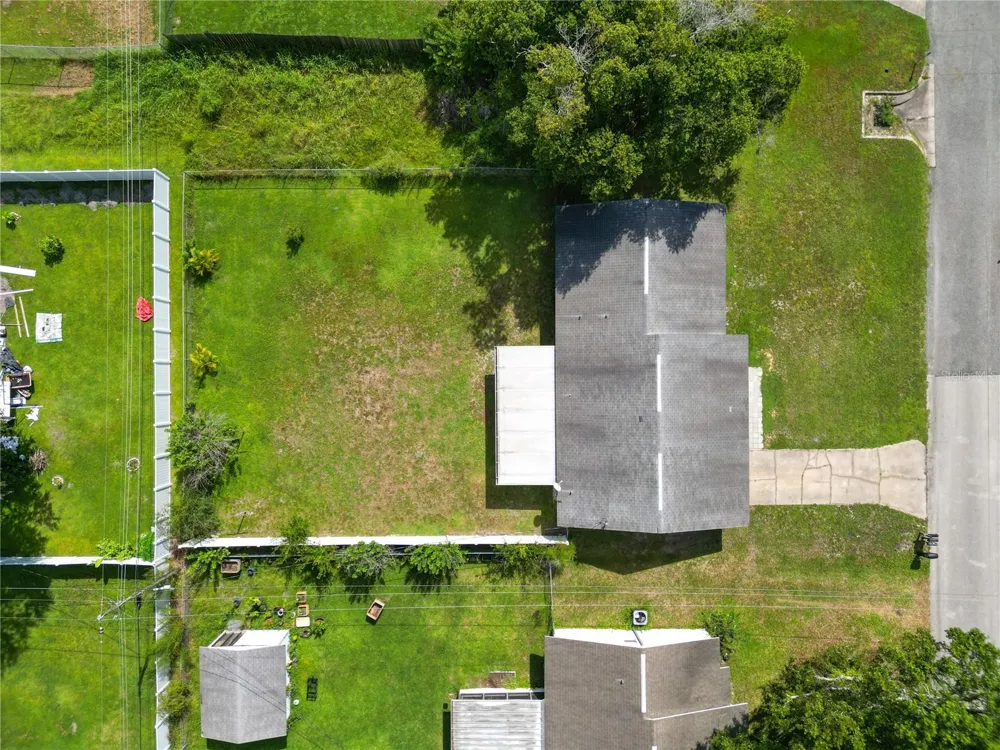 2912 WOODCREST LANE Lakeland, FL 33805