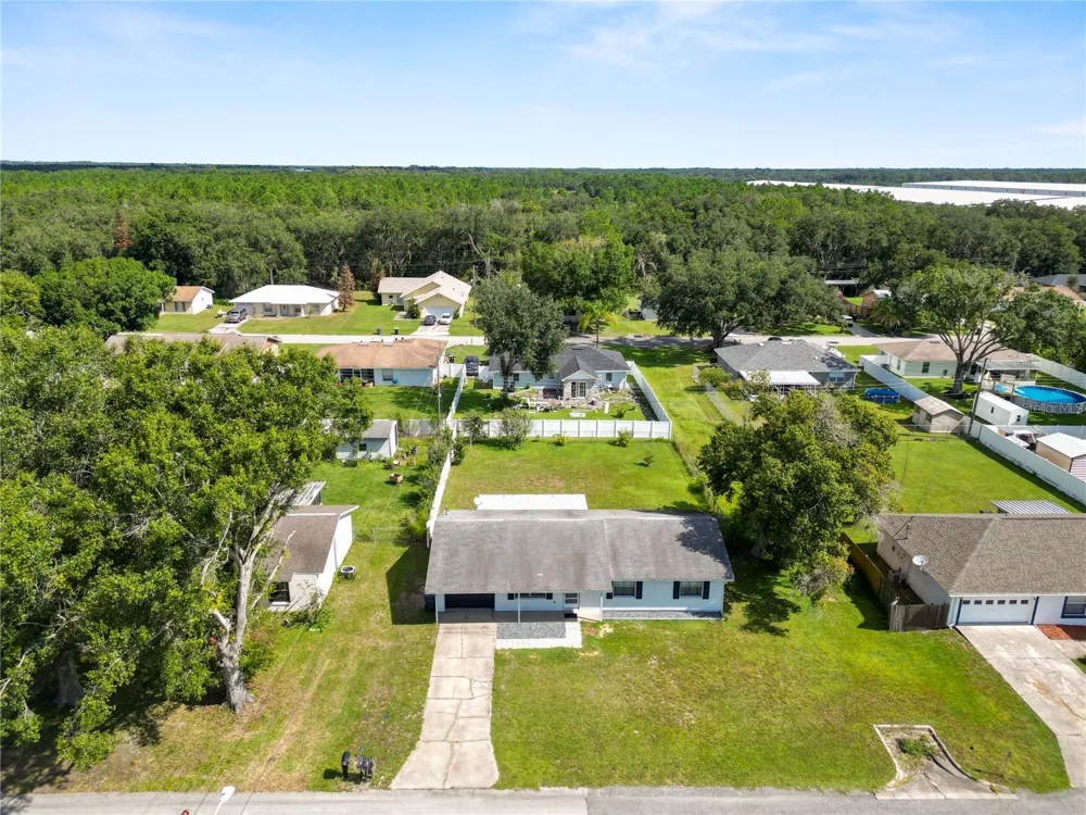2912 WOODCREST LANE Lakeland, FL 33805