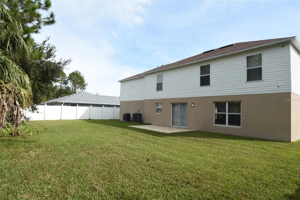 27 RIVERDALE LANE Palm Coast, FL 32164