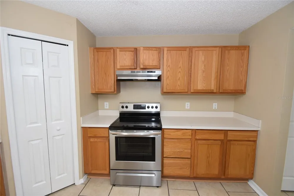 27 RIVERDALE LANE Palm Coast, FL 32164