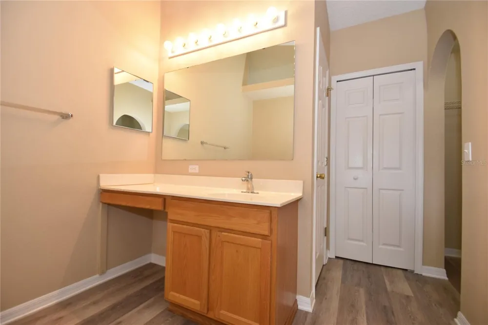 27 RIVERDALE LANE Palm Coast, FL 32164