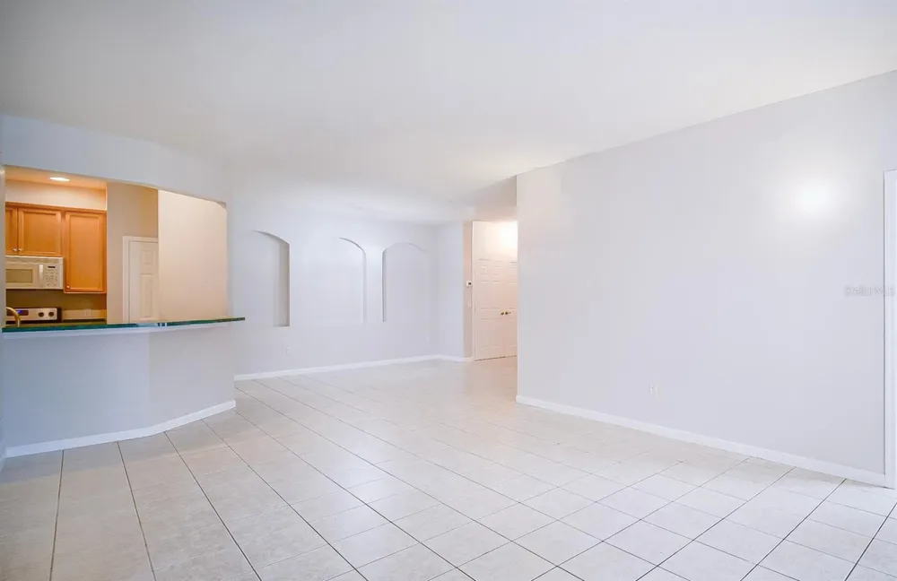3351 WHITESTONE CIRCLE #101 Kissimmee, FL 34741