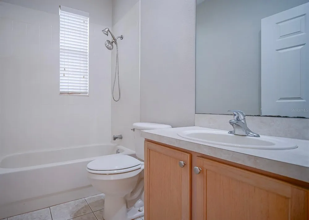 3351 WHITESTONE CIRCLE #101 Kissimmee, FL 34741