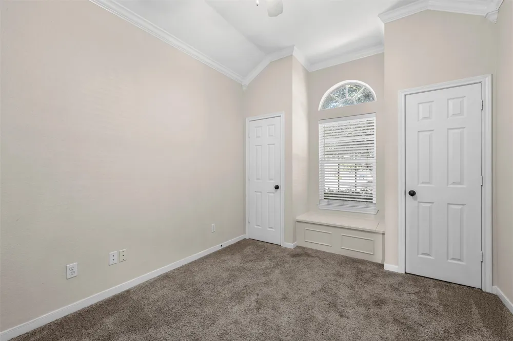 217 Keswick Drive Hewitt, TX 76643