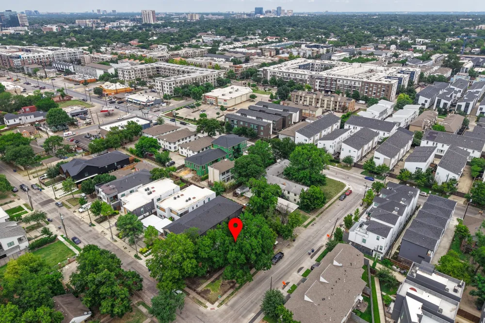 2300 Prairie Avenue Dallas, TX 75204
