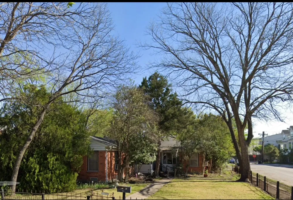 2300 Prairie Avenue Dallas, TX 75204