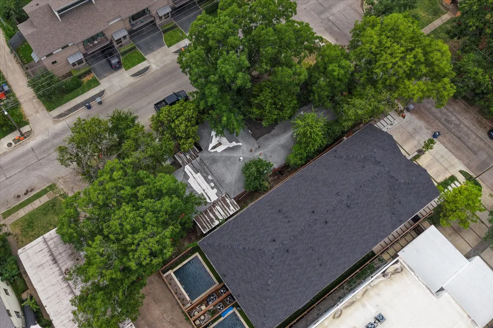 2300 Prairie Avenue Dallas, TX 75204
