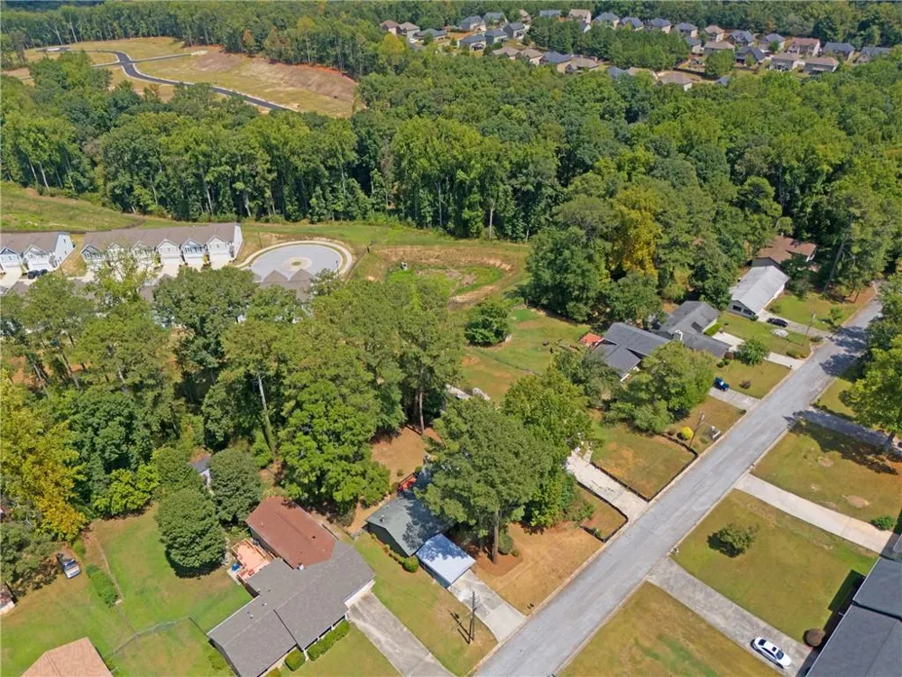 7548 Lowilla Lane Lithonia, GA 30058