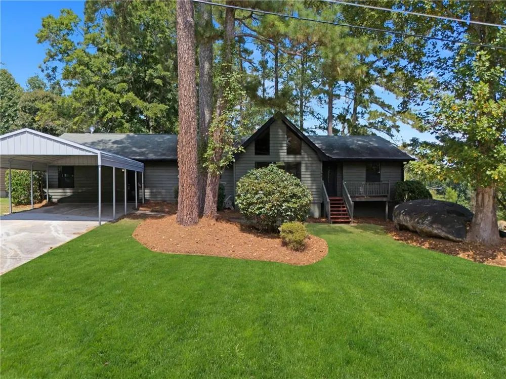 7548 Lowilla Lane Lithonia, GA 30058