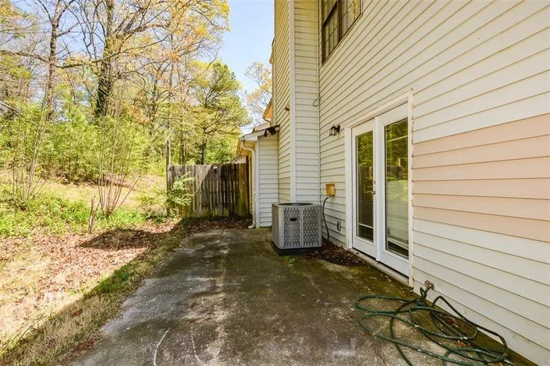160 Timber Creek Lane SW Marietta, GA 30060
