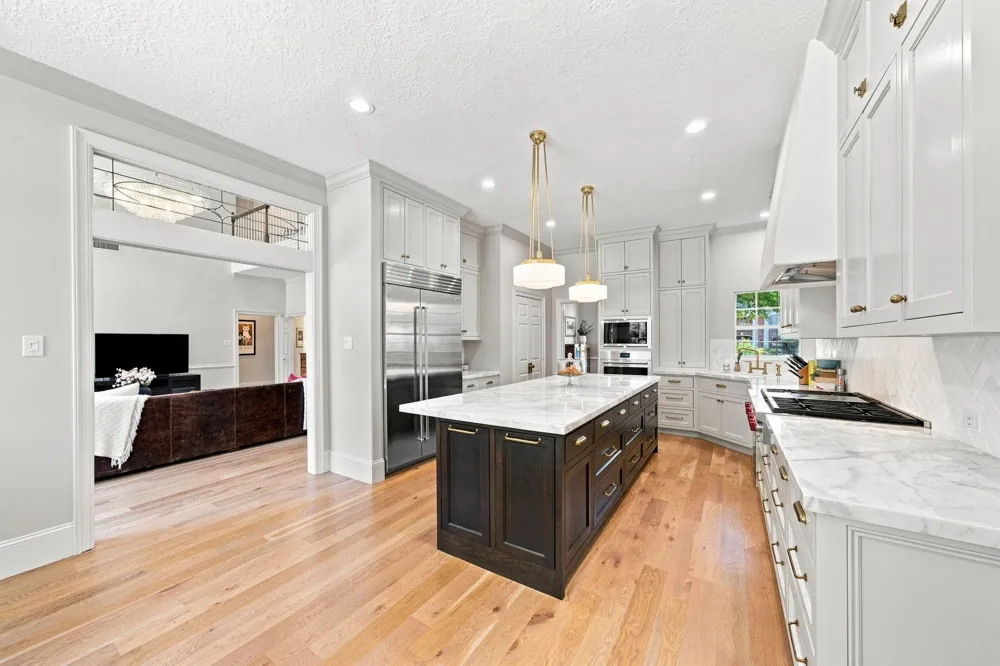 23 S Brokenfern Drive The Woodlands, TX 77380