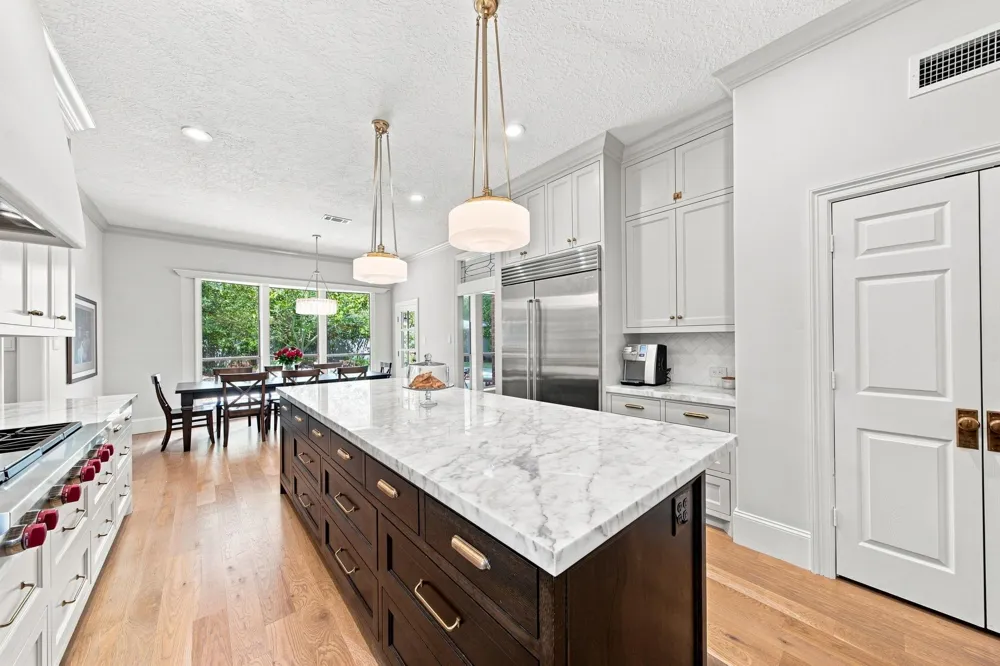 23 S Brokenfern Drive The Woodlands, TX 77380