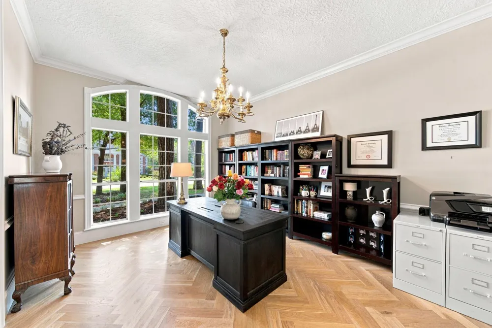 23 S Brokenfern Drive The Woodlands, TX 77380