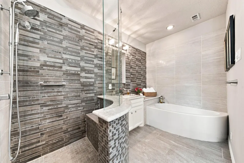 23 S Brokenfern Drive The Woodlands, TX 77380