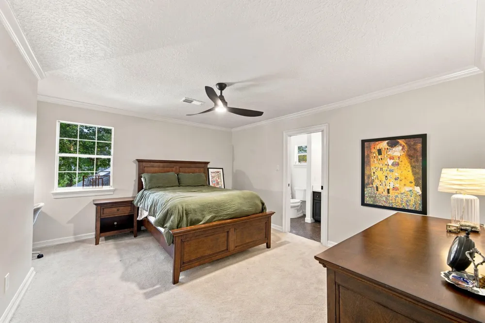 23 S Brokenfern Drive The Woodlands, TX 77380