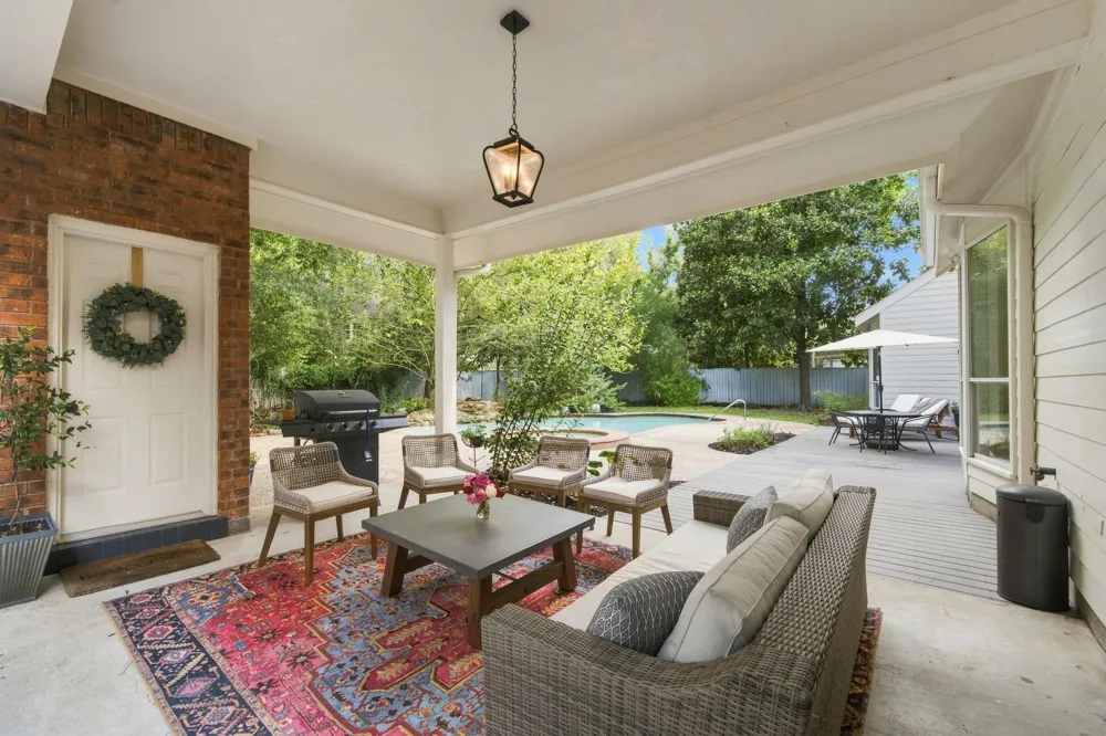 23 S Brokenfern Drive The Woodlands, TX 77380