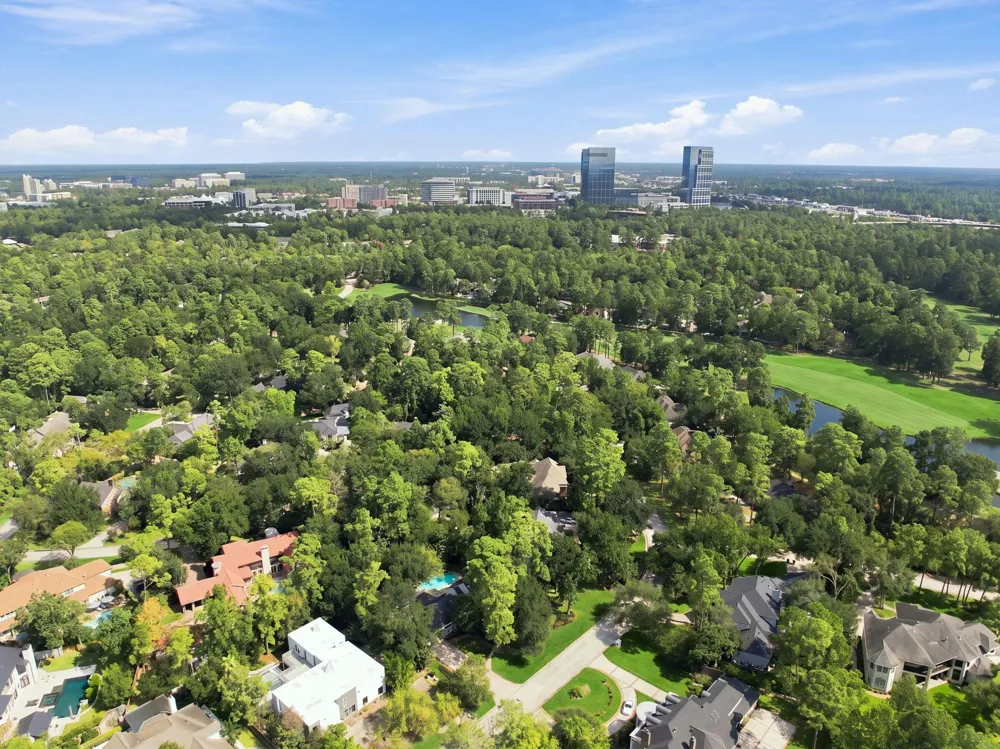 23 S Brokenfern Drive The Woodlands, TX 77380