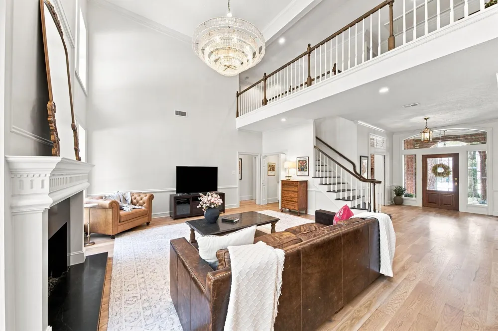 23 S Brokenfern Drive The Woodlands, TX 77380
